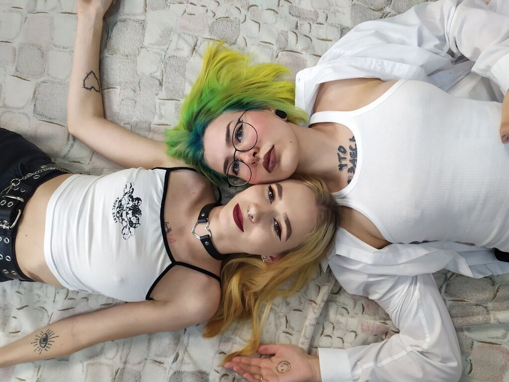 Free MollyAndAlison Fuck Recording