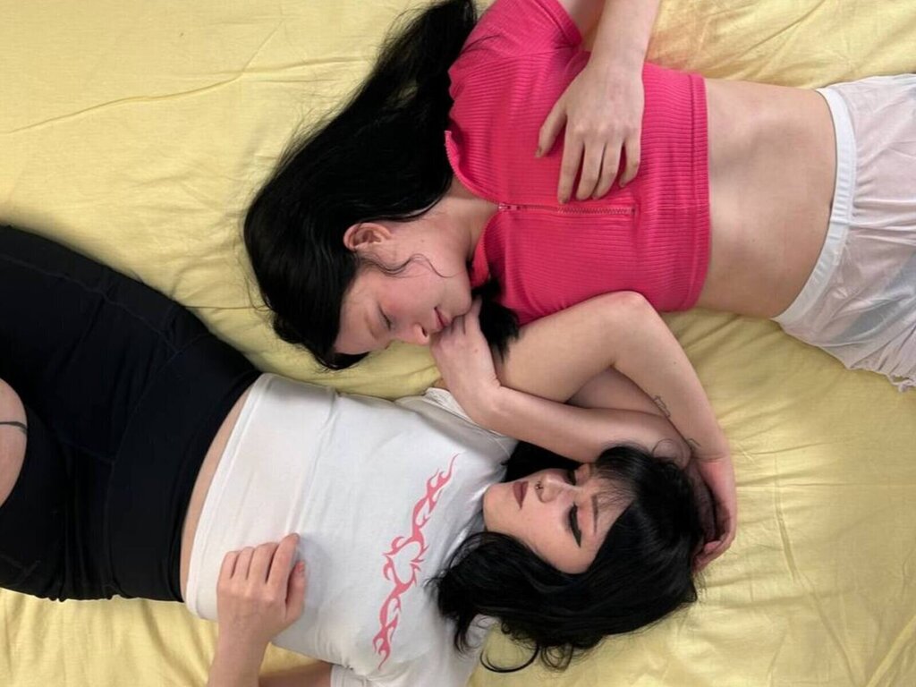 Free DianaAndMonica Fuck Recording